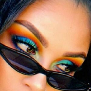 Unique Eye Shadow blend